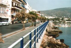 Akti Koundourou - Die Uferpromenade von Agios Nikolaos